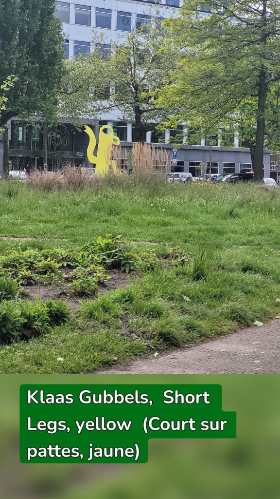 Klaas Gubbels,  Short Legs, yellow  (Court sur pattes, jaune)